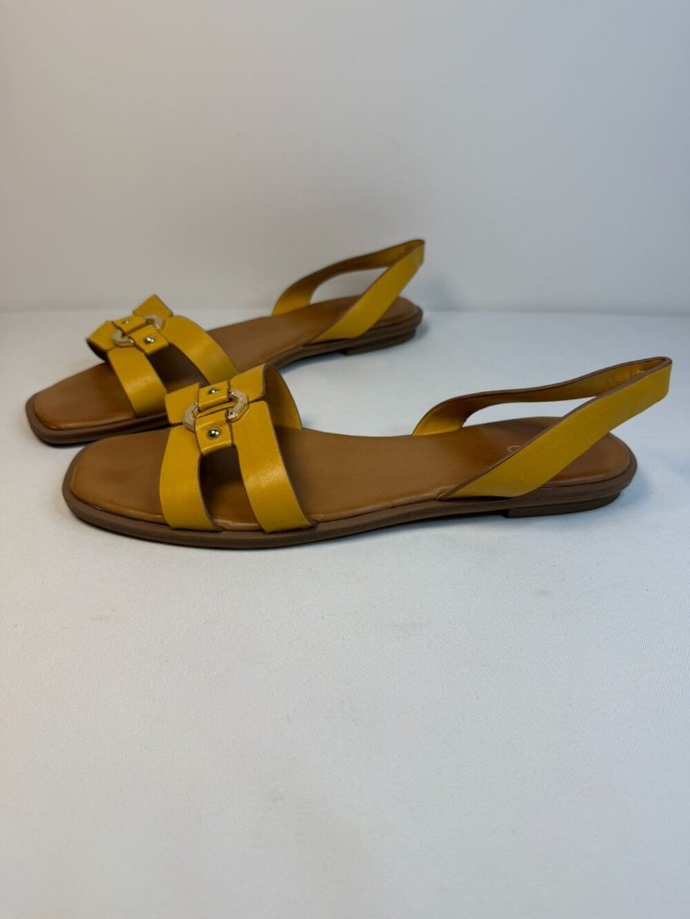 Aldo Fandra Pillow Walk Flat Sandals Yellow Size 11 Open Toe Casual Shoes